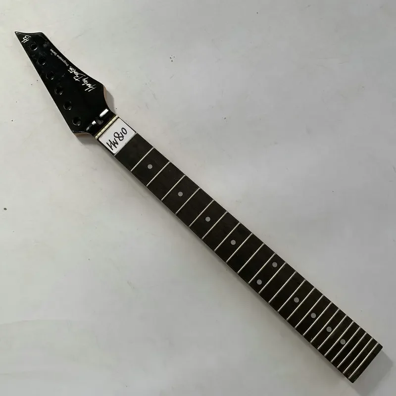 HN810 Short Scales Length Electric Guitar Neck Maple+Rosewood 24 Frets Genuine and Original HB Authorised for Replace DIY
HN810 Short Scales Length Electric Guitar Neck Maple+Rosewood 24 Frets Genuine and Original HB Authorised for Replace DIY