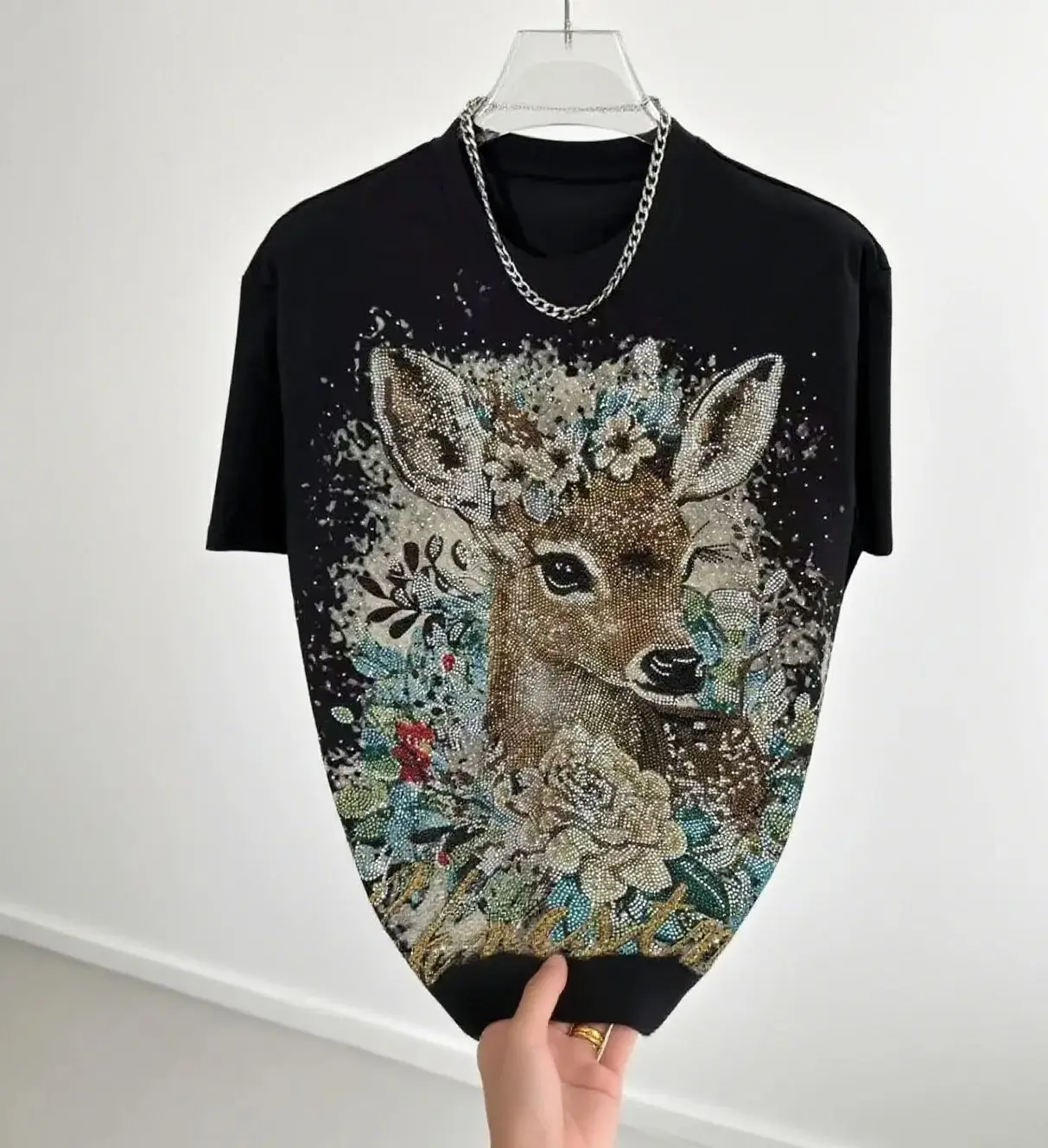 Trendy Male Tees New Spring Summer Luxury Deer Hot Drilling Loose Short Sleeve T-shirt Handsome Round Neck Cotton Tops M-5XL
Trendy Male Tees New Spring Summer Luxury Deer Hot Drilling Loose Short Sleeve T-shirt Handsome Round Neck Cotton Tops M-5XL