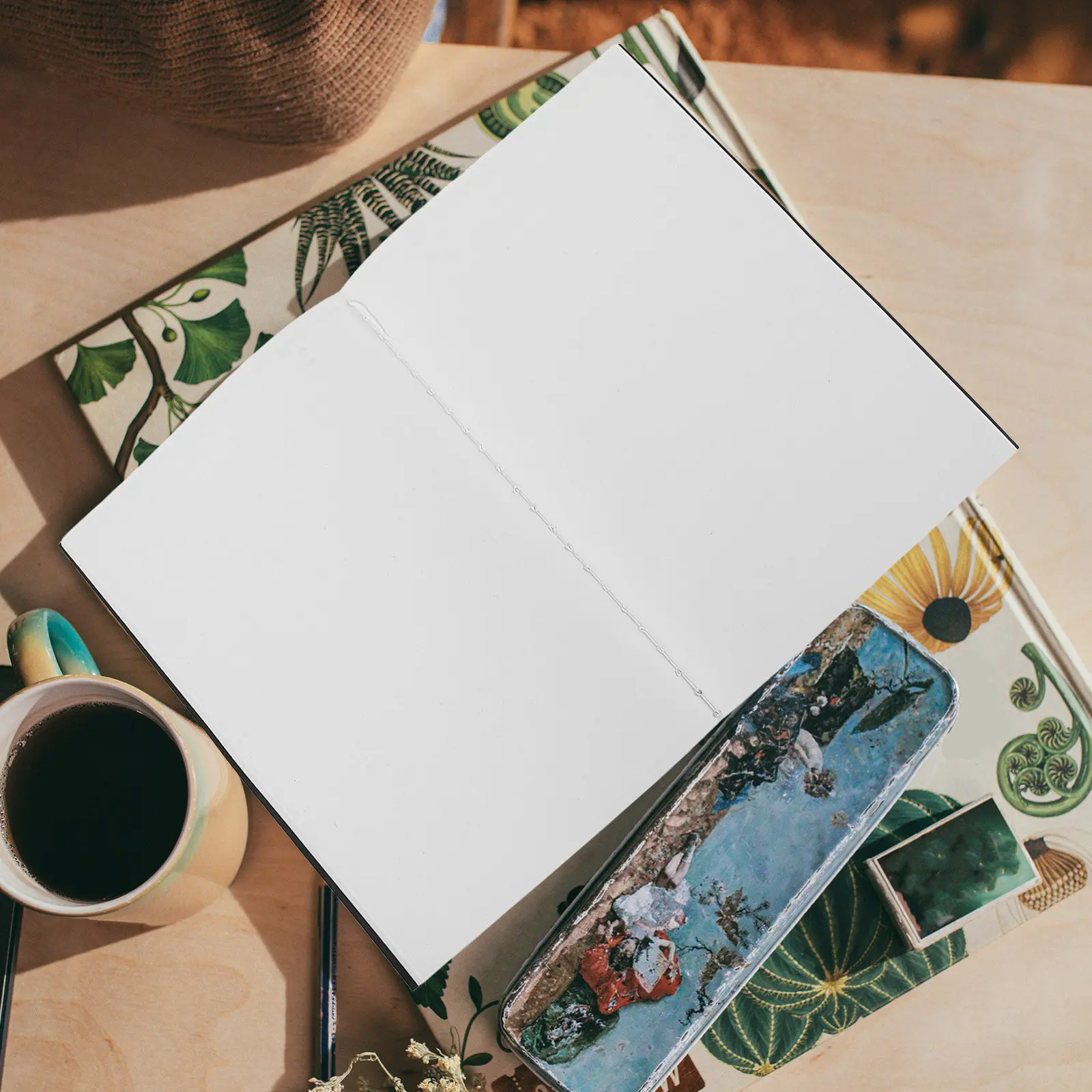 5Pcs A5 Unlined Notebook Blank Pages Kraft Cover Sketch Book for Drawing Painting Writing Notes Artists Students Travel Journal
5Pcs A5 Unlined Notebook Blank Pages Kraft Cover Sketch Book for Drawing Painting Writing Notes Artists Students Travel Journal
