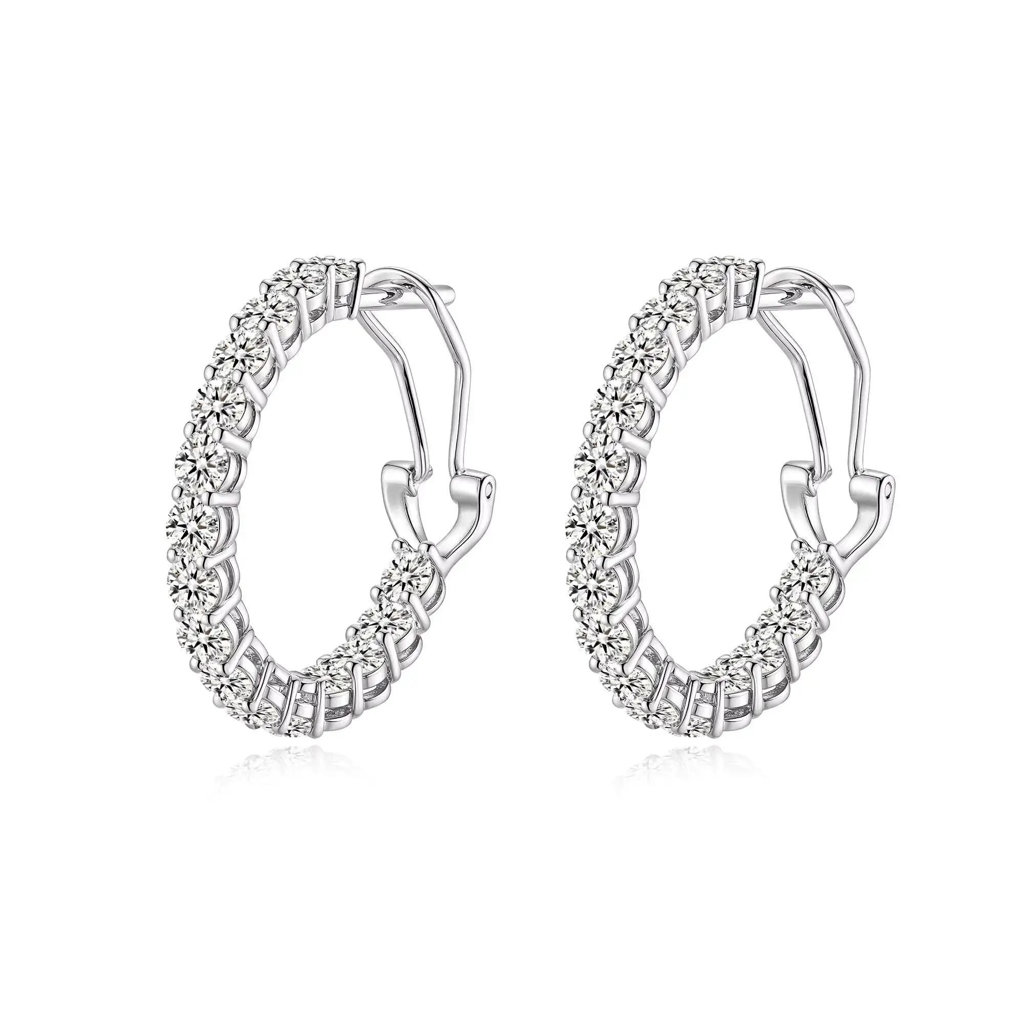 925 Silver Moissanite Earrings Good Quality Three Colors to Choose for Parties and Anniversaries
925 Silver Moissanite Earrings Good Quality Three Colors to Choose for Parties and Anniversaries