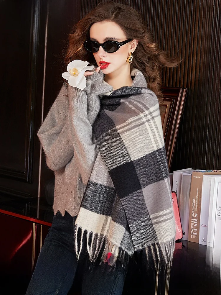 Elegant Plaid Scarf for Women Thickened Winter Fashion Vintage Wide Tassel Shawl Coat Neck Warmer Standard Fit Daily Wear
Elegant Plaid Scarf for Women Thickened Winter Fashion Vintage Wide Tassel Shawl Coat Neck Warmer Standard Fit Daily Wear