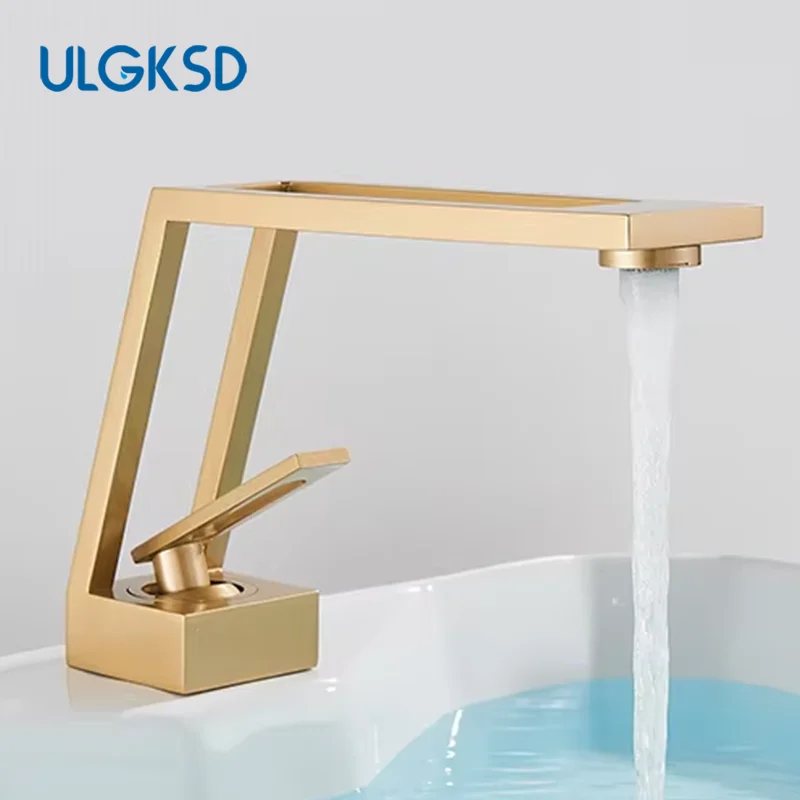 Ulgksd Матовый золотой смеситель для раковины в ванной комнате, смеситель для горячей и холодной воды с одной ручкой, крепление на палубу, латунный корпус, новый кран для раковины
Ulgksd Матовый золотой смеситель для раковины в ванной комнате, смеситель для горячей и холодной воды с одной ручкой, крепление на палубу, латунный корпус, новый кран для раковины