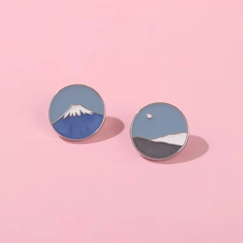 Japanese Mount Fuji Style Design Brooch Landscape Metal Badge Decorative Pin For DIY Clothing Bags Hat Scarf Jeans Accessories
Japanese Mount Fuji Style Design Brooch Landscape Metal Badge Decorative Pin For DIY Clothing Bags Hat Scarf Jeans Accessories