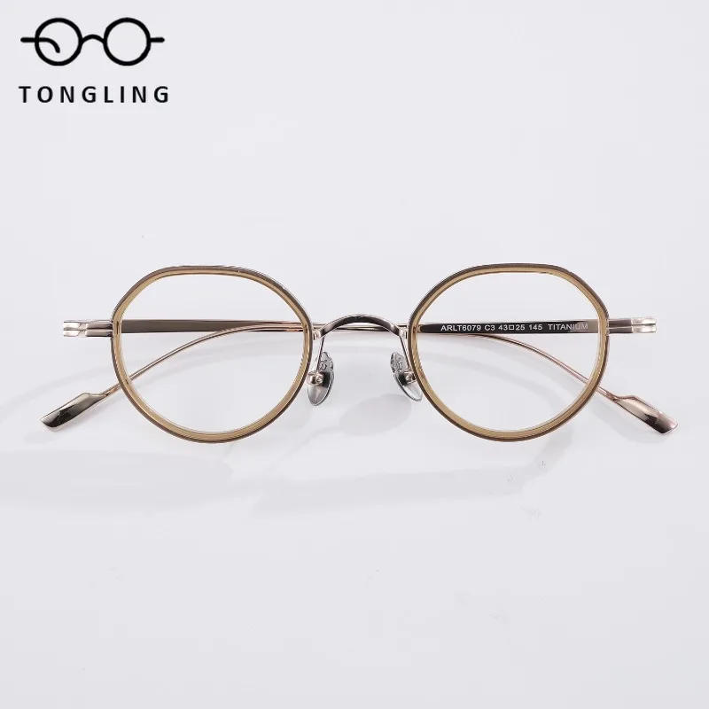 Высококачественные модные ультралегкие очки из чистого титана с золотой оправой, ретро-стиль, для мужчин и женщин, элегантная маленькая оправа без диоптрий
Высококачественные модные ультралегкие очки из чистого титана с золотой оправой, ретро-стиль, для мужчин и женщин, элегантная маленькая оправа без диоптрий
