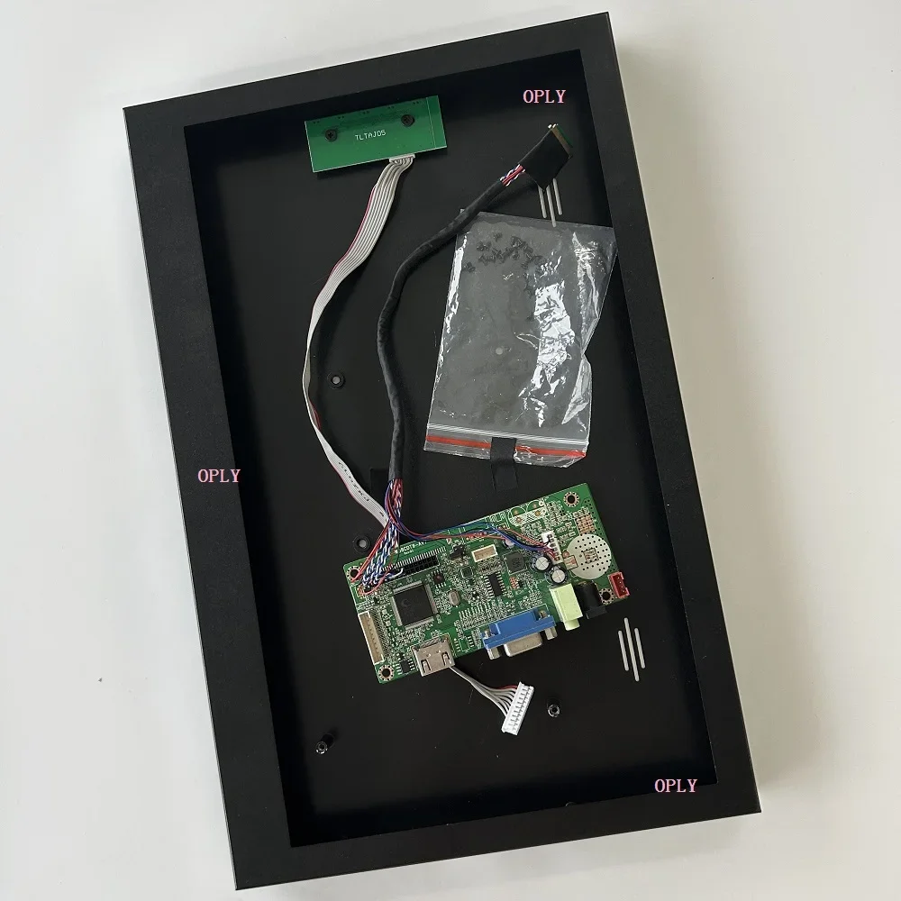 For LP133WX1 N133I1 13.3" 58C controller board with metal case back shell LVDS HDMI-compatible VGA 1280×800 LED LCD screen
For LP133WX1 N133I1 13.3" 58C controller board with metal case back shell LVDS HDMI-compatible VGA 1280×800 LED LCD screen
