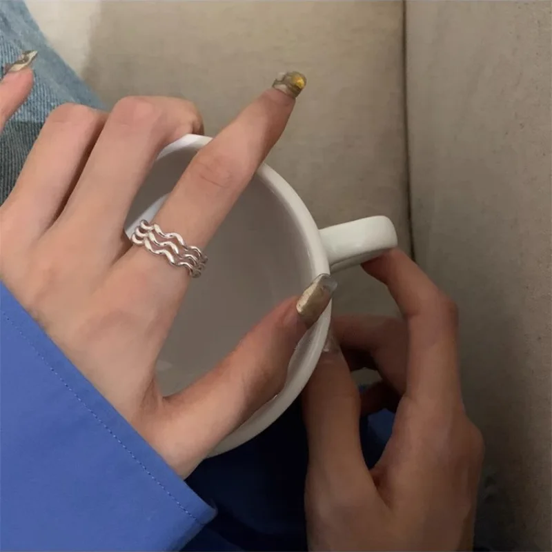 VENTFILLE 925 Sterling Silve Wave Irregular Ring for Women Girl Gift Multilayer Simple Line Design Korean Jewelry Dropshipping
VENTFILLE 925 Sterling Silve Wave Irregular Ring for Women Girl Gift Multilayer Simple Line Design Korean Jewelry Dropshipping