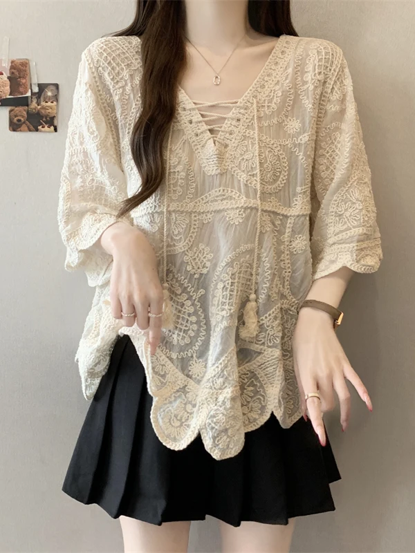 Loose Bohemian Style Lace Shirt Women's plus Size V-Neck Short Sleeve Breathable Comfortable Summer Holiday Top for Fat Ladies
Loose Bohemian Style Lace Shirt Women's plus Size V-Neck Short Sleeve Breathable Comfortable Summer Holiday Top for Fat Ladies