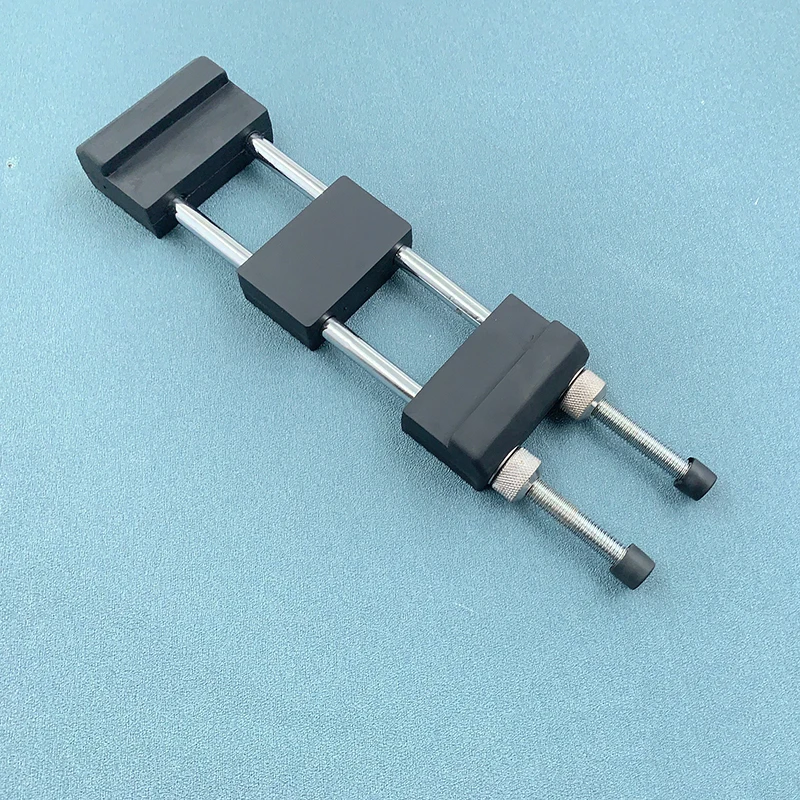1PCS whetstone tool holder whetstone bracket whetstone sharpener base steel whetstone base fixed bracket non-slip
1PCS whetstone tool holder whetstone bracket whetstone sharpener base steel whetstone base fixed bracket non-slip