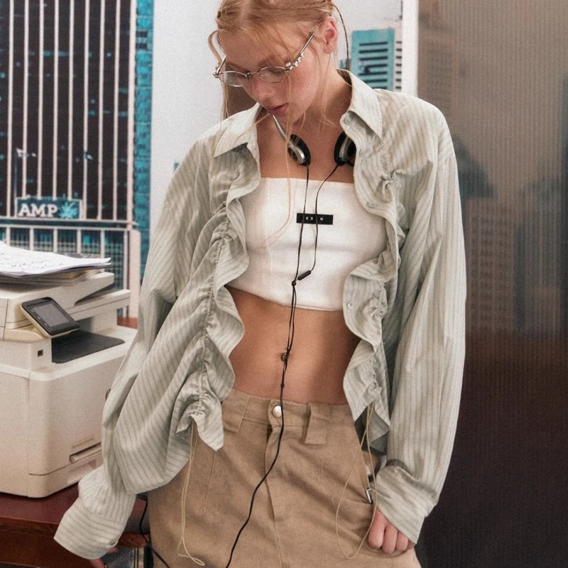 New Streetwear Vintage Simple Striped Drawstring Blouse Women Harajuku Button American Moda Versatile Blouse Y2k Aesthetic Tops
New Streetwear Vintage Simple Striped Drawstring Blouse Women Harajuku Button American Moda Versatile Blouse Y2k Aesthetic Tops