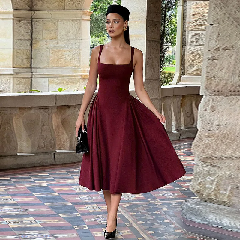 New Style Long Skirt With Suspender, Square Neck, Sexy Backless And Waist Cinched Dress
New Style Long Skirt With Suspender, Square Neck, Sexy Backless And Waist Cinched Dress