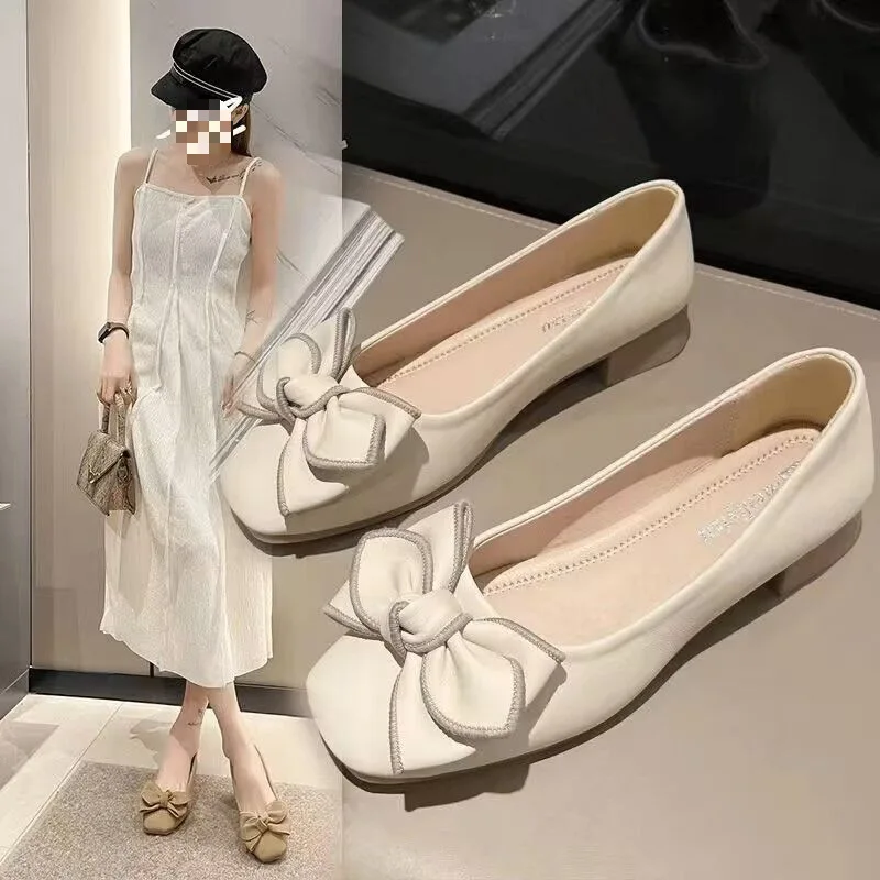 High Quality Soft Bottom Chunky Heel Flat Bottom Women's Shoes Elegant Ribbon Detail City Walk Synthetic Leather Mary Jane Style
High Quality Soft Bottom Chunky Heel Flat Bottom Women's Shoes Elegant Ribbon Detail City Walk Synthetic Leather Mary Jane Style