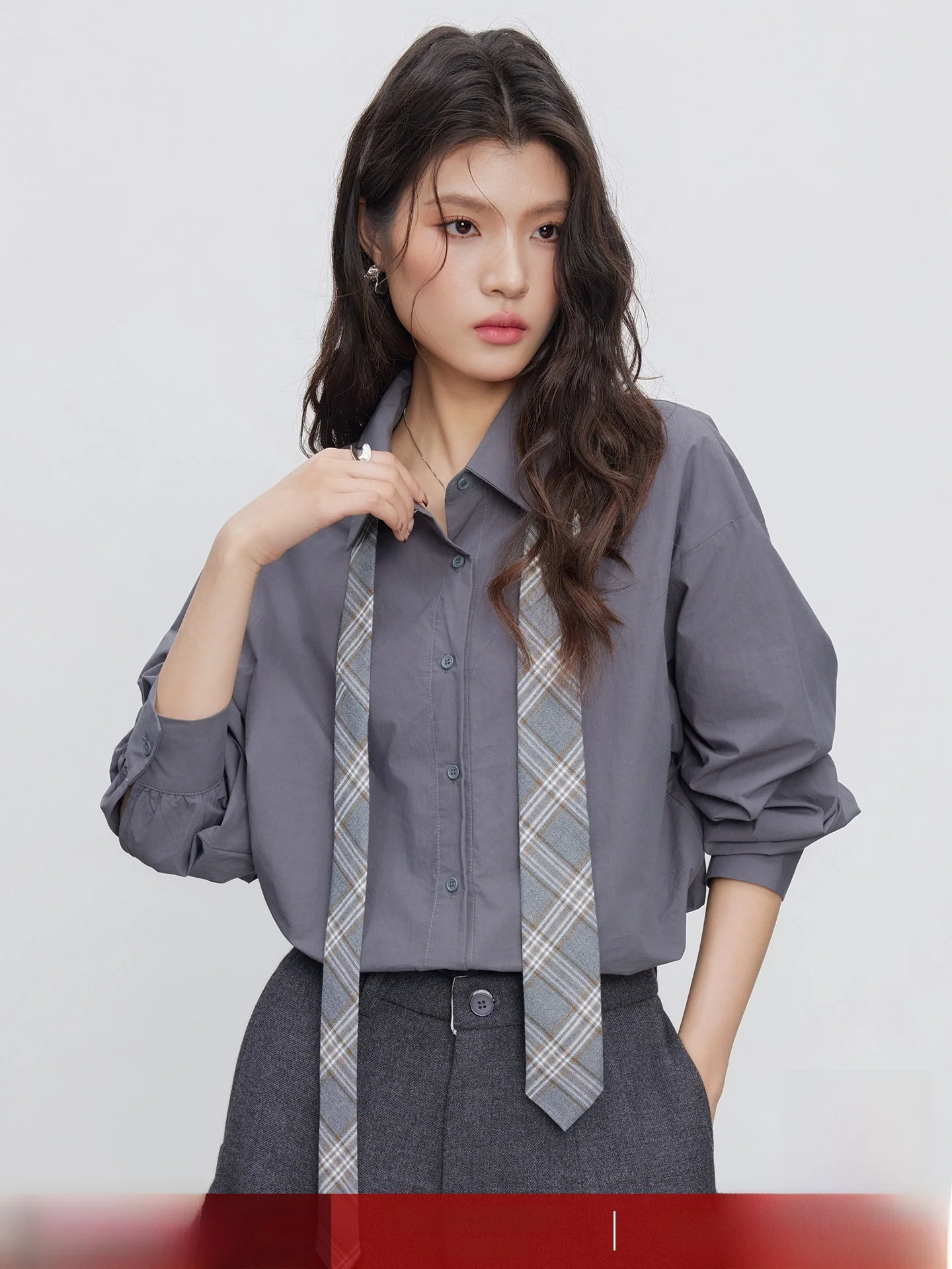 KEARA Mist Grey Long Sleeve Shirt Women's Slim Fit Commute Style Casual Cotton Top Fashionable Business Casual Wear
KEARA Mist Grey Long Sleeve Shirt Women's Slim Fit Commute Style Casual Cotton Top Fashionable Business Casual Wear