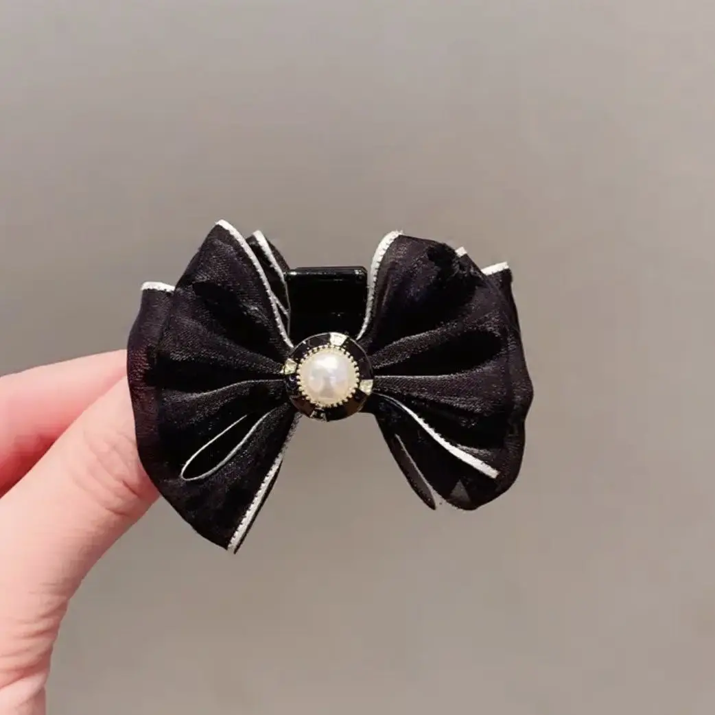 Early Summer Elegant Temperament High Ponytail Clip Hair Clip Womens Bow Tie Half Tied Hair Accessory
Early Summer Elegant Temperament High Ponytail Clip Hair Clip Womens Bow Tie Half Tied Hair Accessory