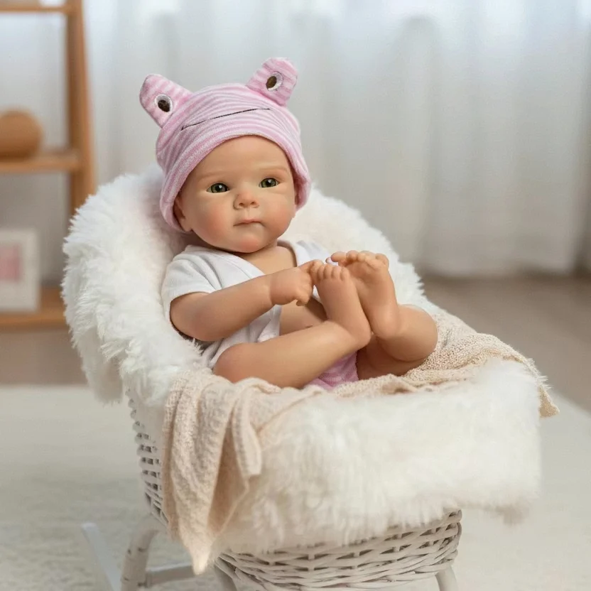 33cm Full Body Silicone Bettie Reborn Baby Girl With Painted Skin Washable Bebe Reborn Girl Lifelike Muñeca Reborn For Kids Gift
33cm Full Body Silicone Bettie Reborn Baby Girl With Painted Skin Washable Bebe Reborn Girl Lifelike Muñeca Reborn For Kids Gift