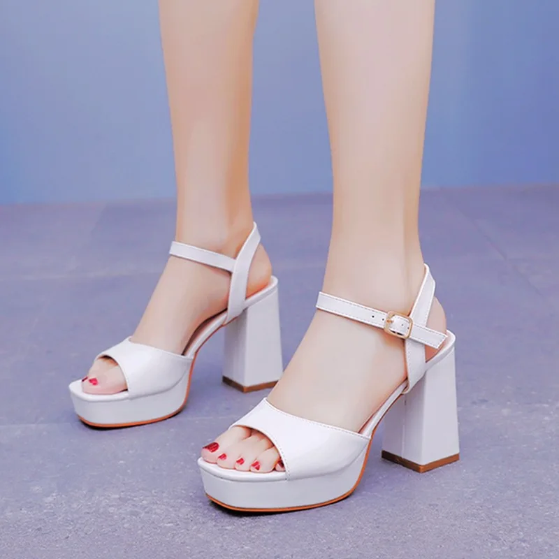 Hot Selling 9cm Thick Heel Platform Sandals with Round Toe and Square Root Thick Heel Sandals White Bridal Wedding Dress Sandal
Hot Selling 9cm Thick Heel Platform Sandals with Round Toe and Square Root Thick Heel Sandals White Bridal Wedding Dress Sandal