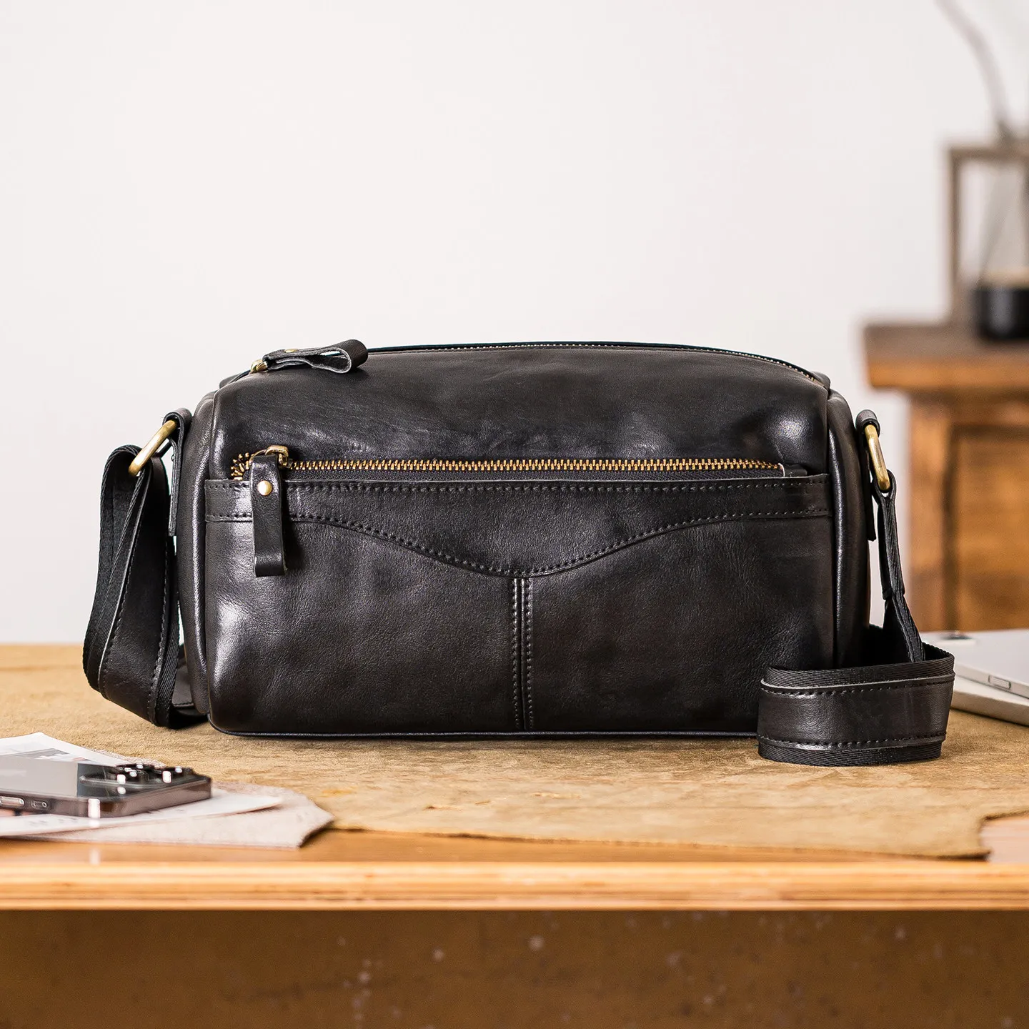 organizers handmade vintage genuine leather men's shoulder bag casual commuting luxury real cow leather work messenger bag
organizers handmade vintage genuine leather men's shoulder bag casual commuting luxury real cow leather work messenger bag