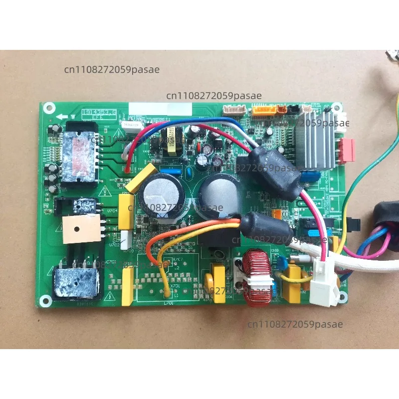 Main board inverter air conditioner KFR-35W/1V01-K3A3 external main board 2194353.C 1914353.G
Main board inverter air conditioner KFR-35W/1V01-K3A3 external main board 2194353.C 1914353.G