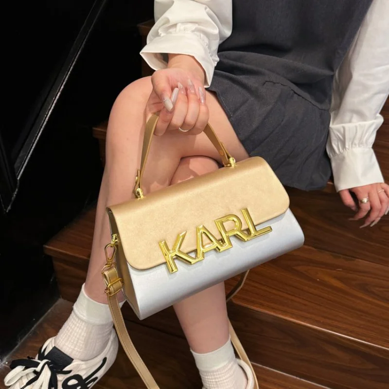 Роскошная женская сумка через плечо из полосатой кожи, дизайнерский стиль и винтажный вид Парижа
Роскошная женская сумка через плечо из полосатой кожи, дизайнерский стиль и винтажный вид Парижа 