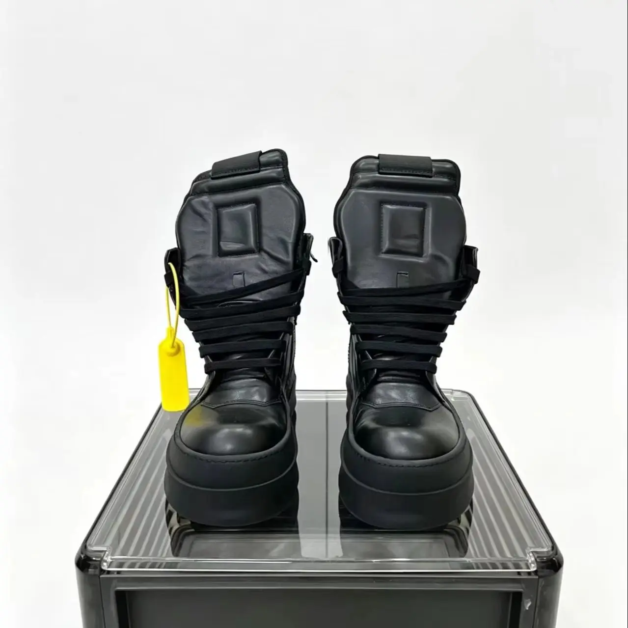 Men's Platform High Top Sneakers Genuine Leather Thick Sole Streetwear Boots Black Designer Casual Skate Shoes
Men's Platform High Top Sneakers Genuine Leather Thick Sole Streetwear Boots Black Designer Casual Skate Shoes