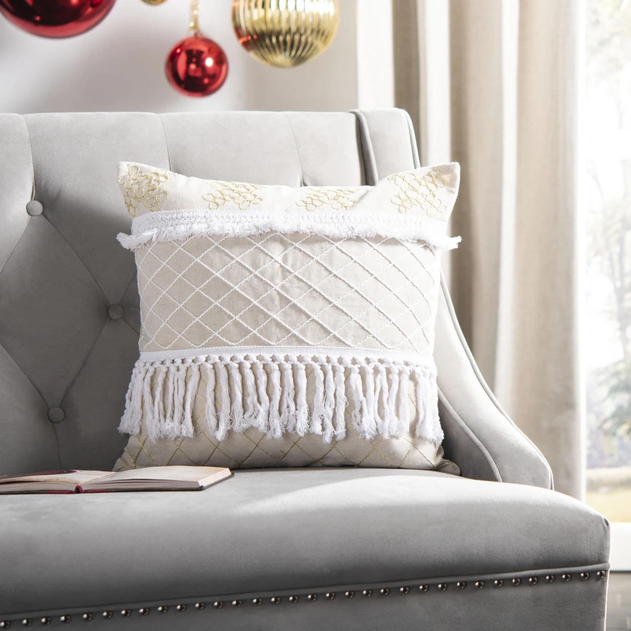 Farmhouse-style plush pillow 18 inches square in soft white and beige tones
Farmhouse-style plush pillow 18 inches square in soft white and beige tones
