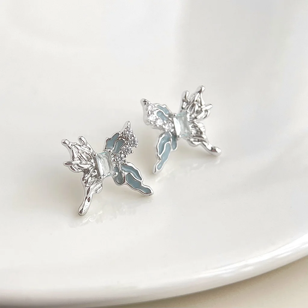 Fashion Sweet Butterfly Stud Earrings for Women Light Luxury Pink Blue Enamel Rhinestone Earring Party Jewelry
Fashion Sweet Butterfly Stud Earrings for Women Light Luxury Pink Blue Enamel Rhinestone Earring Party Jewelry