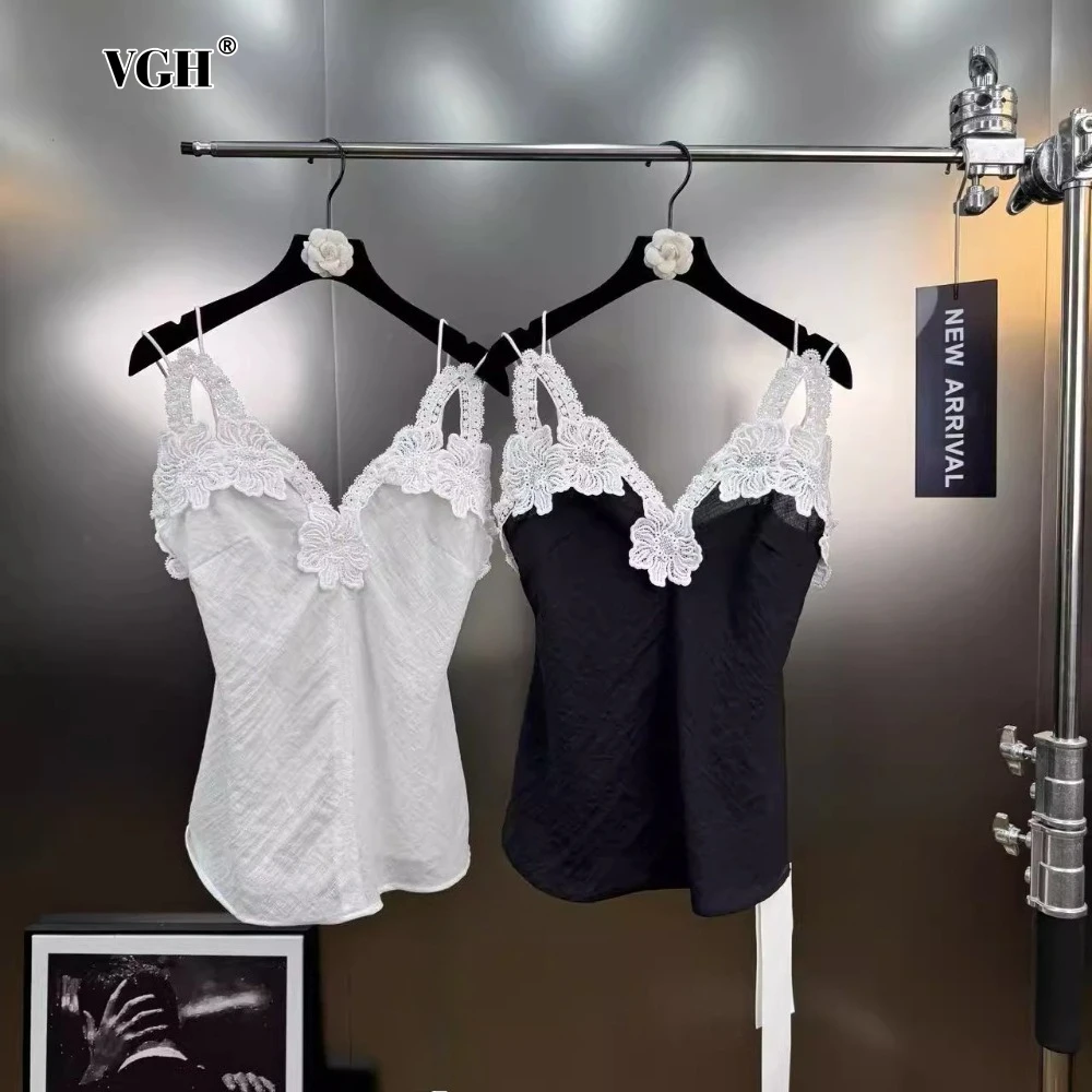 VGH Hotsweet Spliced Lace Camisole for Women Sweatheat Neck Sleeveless Backless Slimming Temperament Hit Color Vest Female Style
VGH Hotsweet Spliced Lace Camisole for Women Sweatheat Neck Sleeveless Backless Slimming Temperament Hit Color Vest Female Style