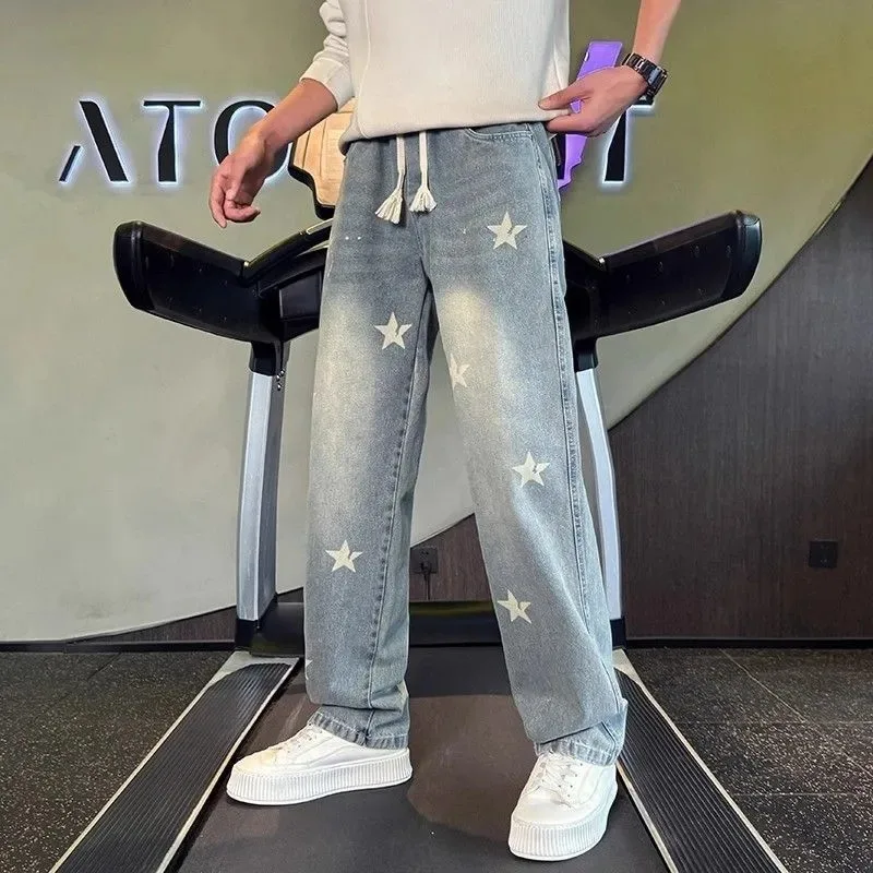 Men Star Printed Distressed Jeans Loose Wide Leg Knife Cut Casual Straight Denim Pants for Spring Autumn
Men Star Printed Distressed Jeans Loose Wide Leg Knife Cut Casual Straight Denim Pants for Spring Autumn