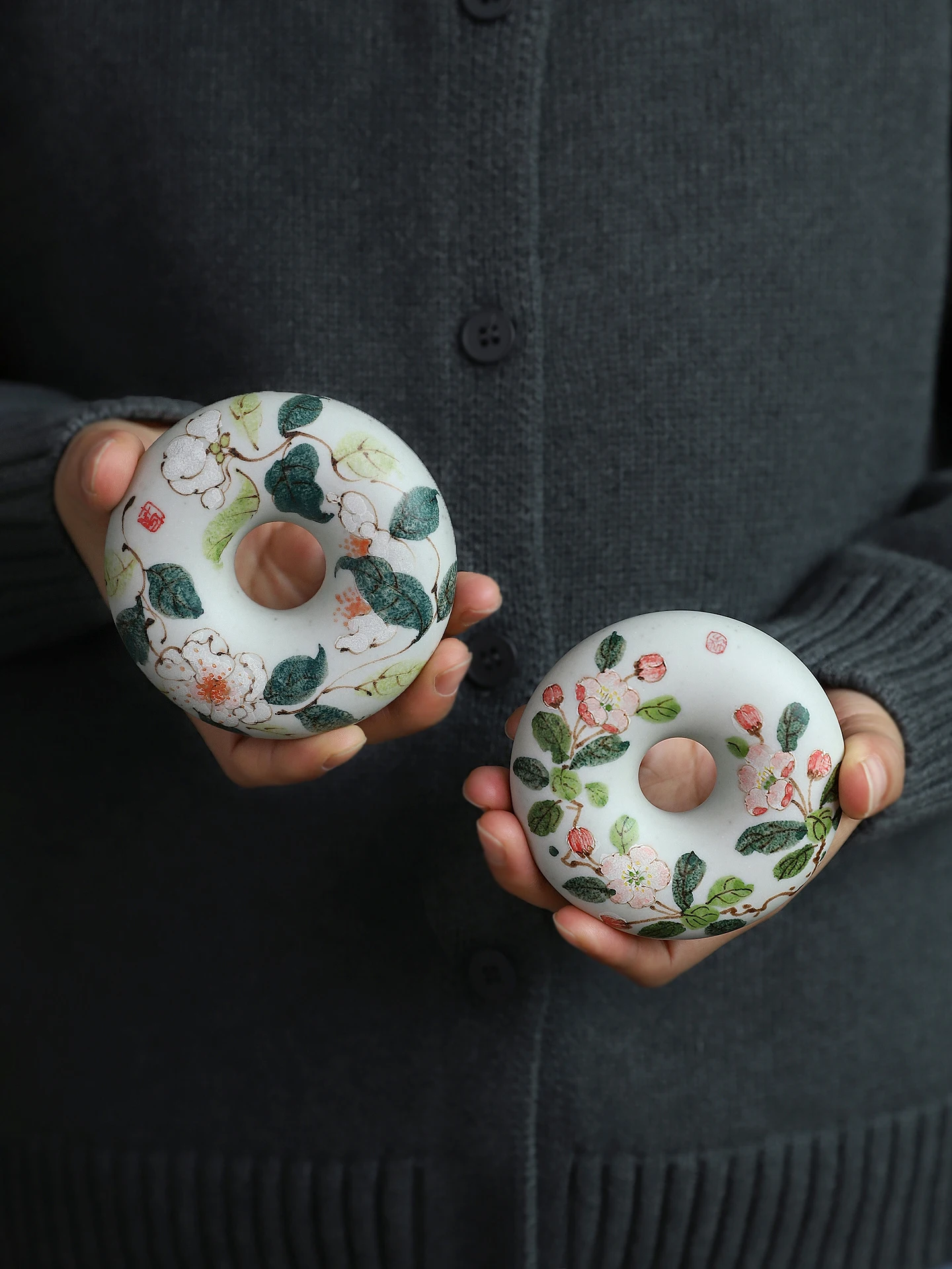 Handmade Ceramic Tea Ceremony Accessories Chessboard Pattern Hand-Painted Tea Pot Lid Tray Traditional Chinese Style Decorati...