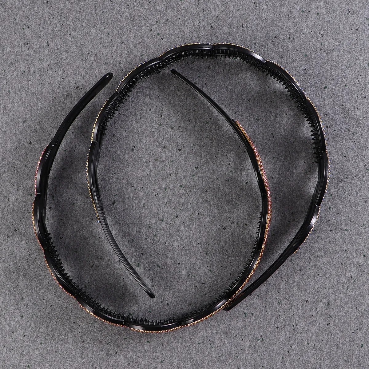 Набор из 3 повязок на голову со стразами: нескользящие, с кристаллами, синие, розовые, белые, для спорта на открытом воздухе, пляжа, банкетов
Набор из 3 повязок на голову со стразами: нескользящие, с кристаллами, синие, розовые, белые, для спорта на открытом воздухе, пляжа, банкетов