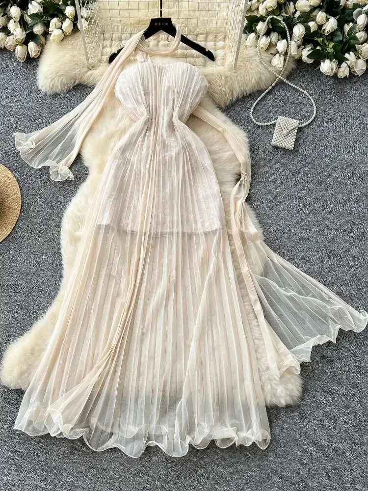 Pleated Beach Dress Women Summer Ribbon Hanging Neck Sleeveless Strapless Sequined Patchwork Mesh Long Dresses Ladies Boho Robe
Pleated Beach Dress Women Summer Ribbon Hanging Neck Sleeveless Strapless Sequined Patchwork Mesh Long Dresses Ladies Boho Robe