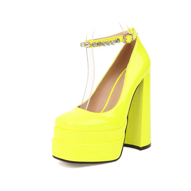 Pumps women shoes Thick Heel Platform Big size shoes for women new styles Square toes Fashion trend Rhinestone
Pumps women shoes Thick Heel Platform Big size shoes for women new styles Square toes Fashion trend Rhinestone
