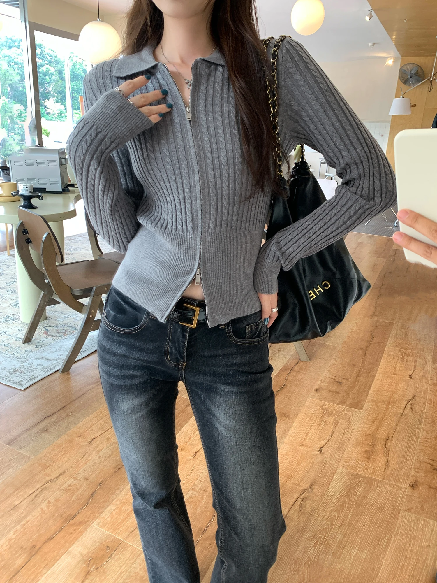 Unique Grey Short Knitted Open Cardigan Women's Fashion Autumn 2025 New Style Slim Fit Regular Sleeve Long Sleeve Turn-down C...
Unique Grey Short Knitted Open Cardigan Women's Fashion Autumn 2025 New Style Slim Fit Regular Sleeve Long Sleeve Turn-down C...