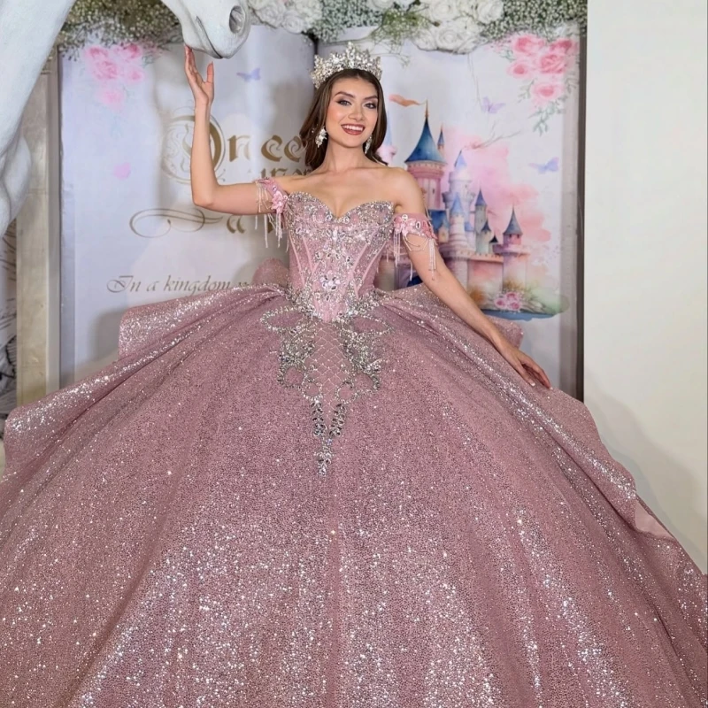 Pink Shiny Ball Gown Quinceanera Dresses Applique Lace Beading Crystal Tull Corset Off The Shoulder Sweet 16 Dress vestidos 15
Pink Shiny Ball Gown Quinceanera Dresses Applique Lace Beading Crystal Tull Corset Off The Shoulder Sweet 16 Dress vestidos 15