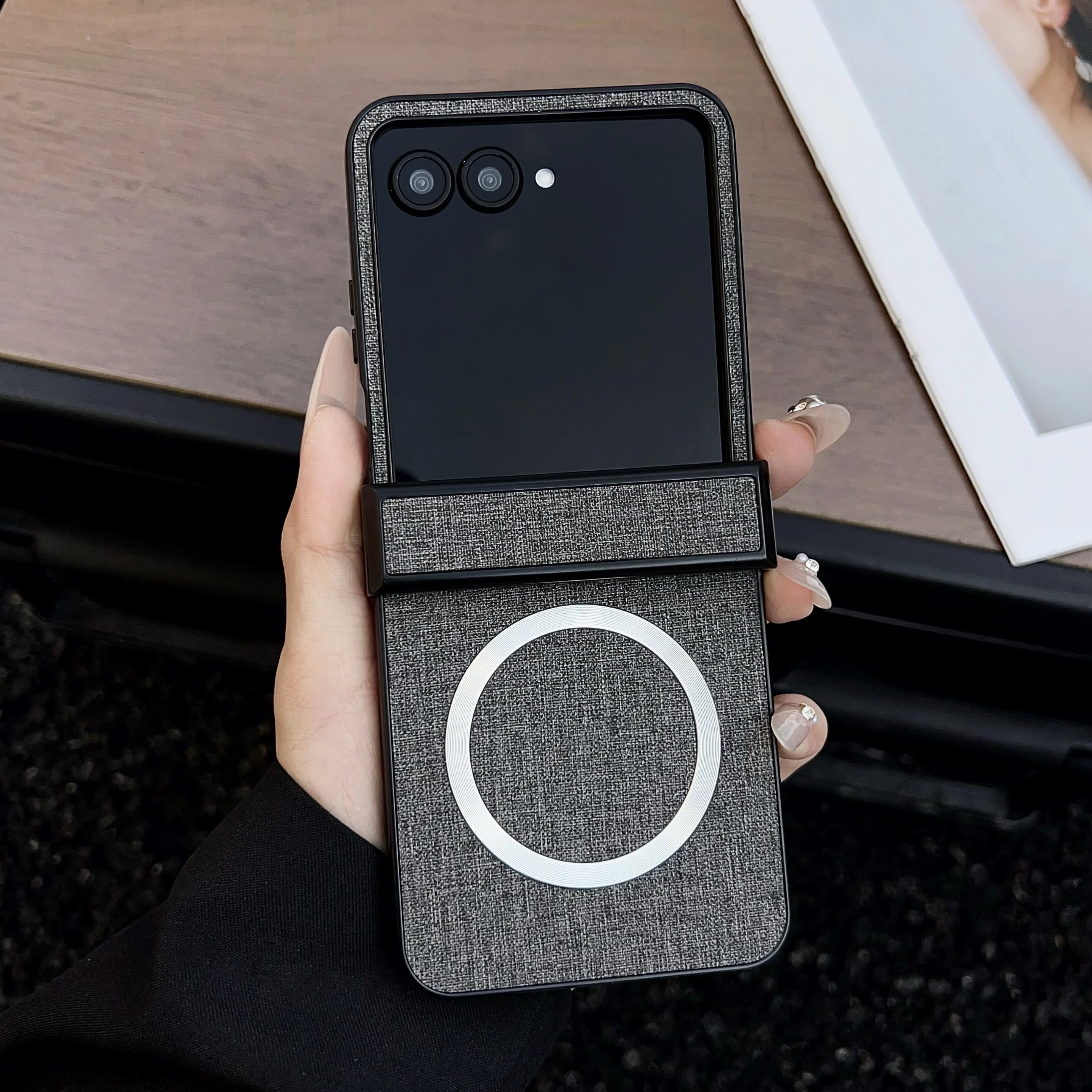 For MOTO Razr 60 Ultra Case New Linen Cloth Matte For Magsafe Magnetic Anti Fingerprints Protect Cover For Razr 60 Ultra Shell
For MOTO Razr 60 Ultra Case New Linen Cloth Matte For Magsafe Magnetic Anti Fingerprints Protect Cover For Razr 60 Ultra Shell