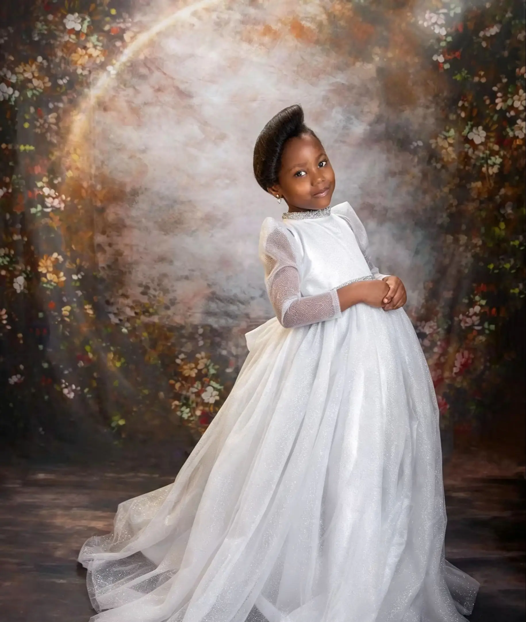 Shining White Custom Flower Girl Dress for Wedding High Neck Long Sleeve Floor Length Puffy Kids Birthday First Communion Gown
Shining White Custom Flower Girl Dress for Wedding High Neck Long Sleeve Floor Length Puffy Kids Birthday First Communion Gown