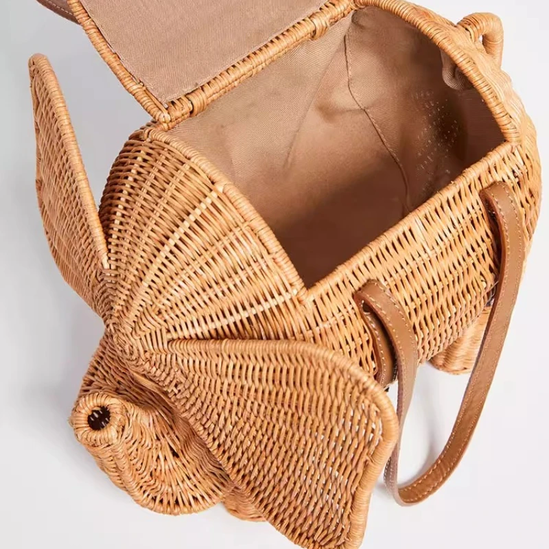 2025 Large Capacity Women's Bags Summer Seaside Holiday Rattan Elephant Handbag Simple Personality Hand-woven Tote Makeup Bags 
2025 Large Capacity Women's Bags Summer Seaside Holiday Rattan Elephant Handbag Simple Personality Hand-woven Tote Makeup Bags