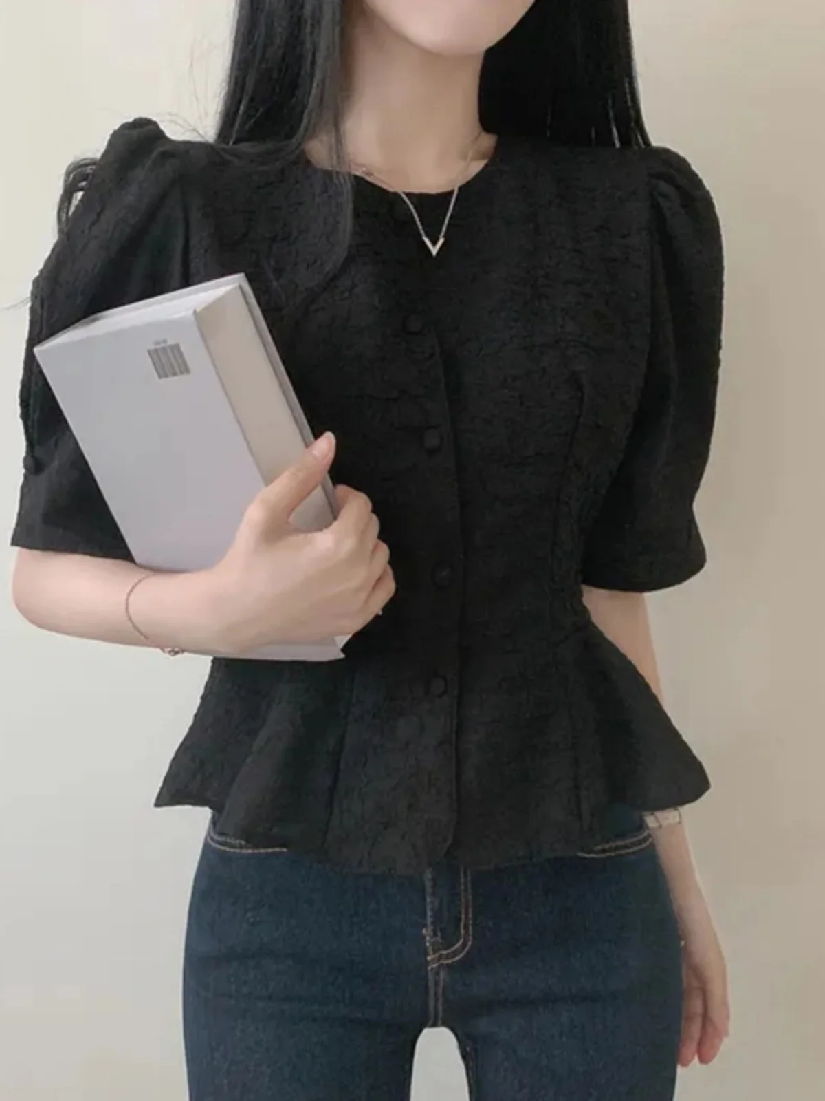Slimming ort Bubble Sve irt Women's Design Sensation Korean Sle round Ne Single Button Closure Pure Color Commute ...
Slimming ort Bubble Sve irt Women's Design Sensation Korean Sle round Ne Single Button Closure Pure Color Commute ...