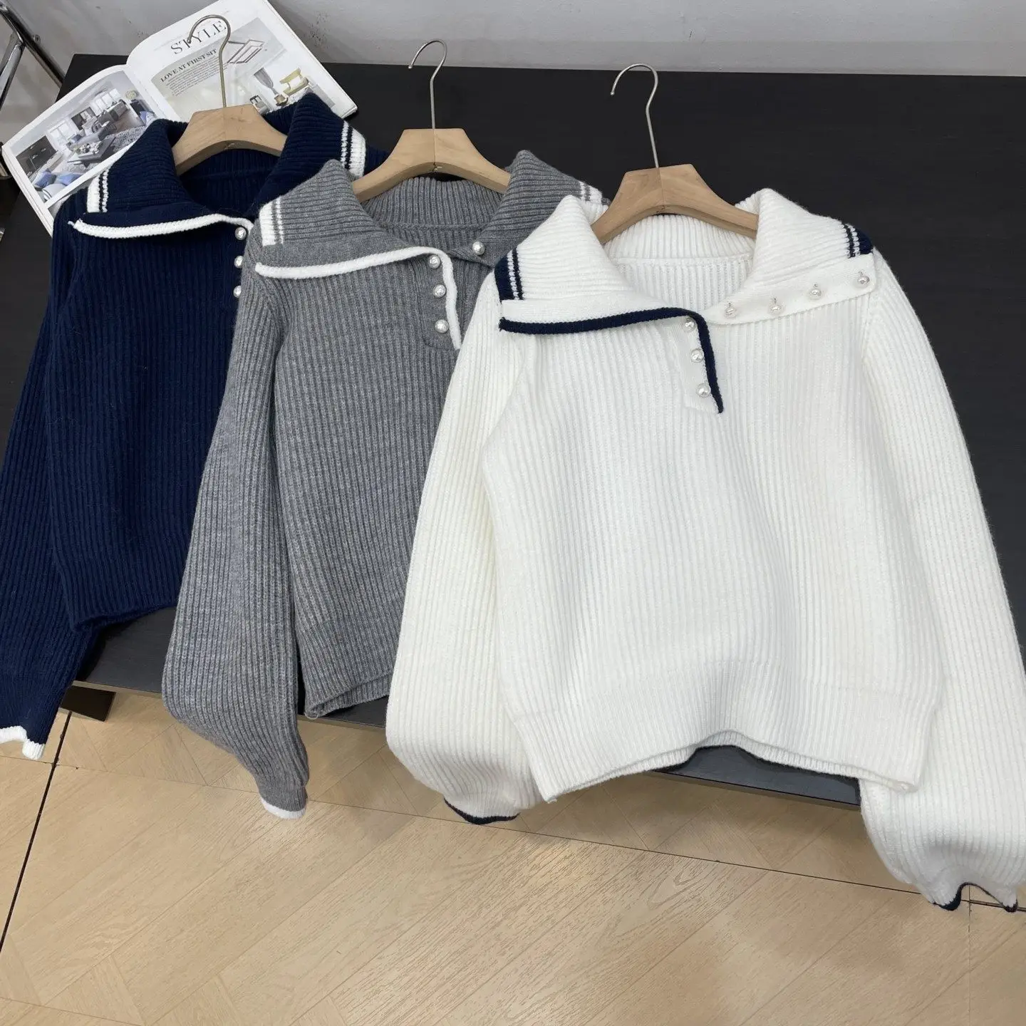 Свободный вязаный свитер с длинными рукавами и воротником, оверсайз, универсальный, с капюшоном, прямого кроя, эксклюзивно онлайн, осень-зима
Свободный вязаный свитер с длинными рукавами и воротником, оверсайз, универсальный, с капюшоном, прямого кроя, эксклюзивно онлайн, осень-зима