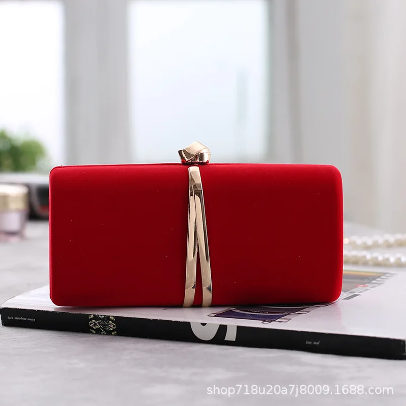 Элегантные бархатные вечерние сумки, женские простые клатчи с металлическим узлом и пряжкой, свадебная вечеринка, красный хаки, изящная материнская сумка через плечо с цепочкой
Элегантные бархатные вечерние сумки, женские простые клатчи с металлическим узлом и пряжкой, свадебная вечеринка, красный хаки, изящная материнская сумка через плечо с цепочкой