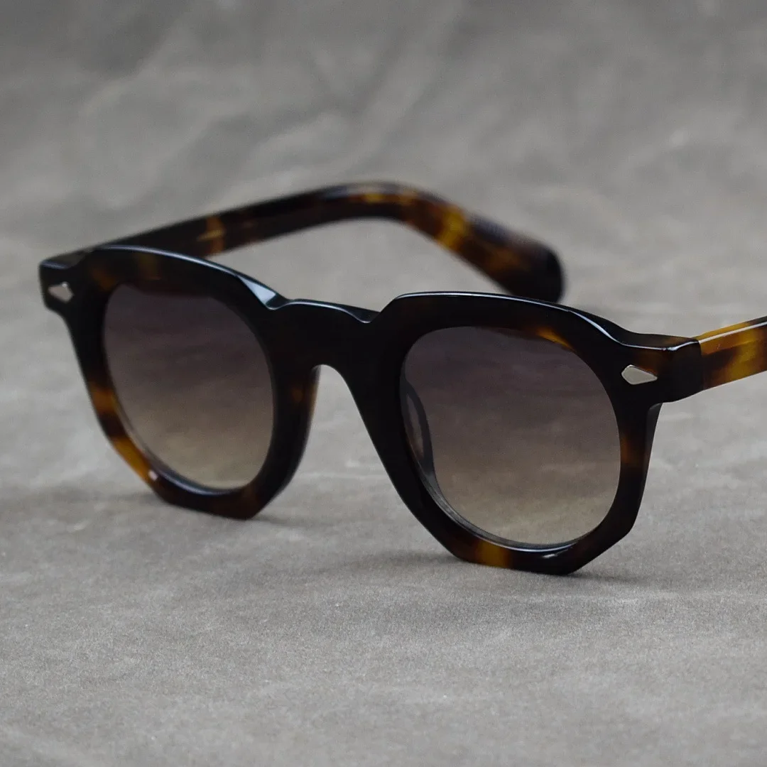 Retro Fashion Oval Thick Frame Sunglasses UV400 Quality Acetate Eyeglasses Rice Nail Style for Stylish Sunshade Protection
Retro Fashion Oval Thick Frame Sunglasses UV400 Quality Acetate Eyeglasses Rice Nail Style for Stylish Sunshade Protection