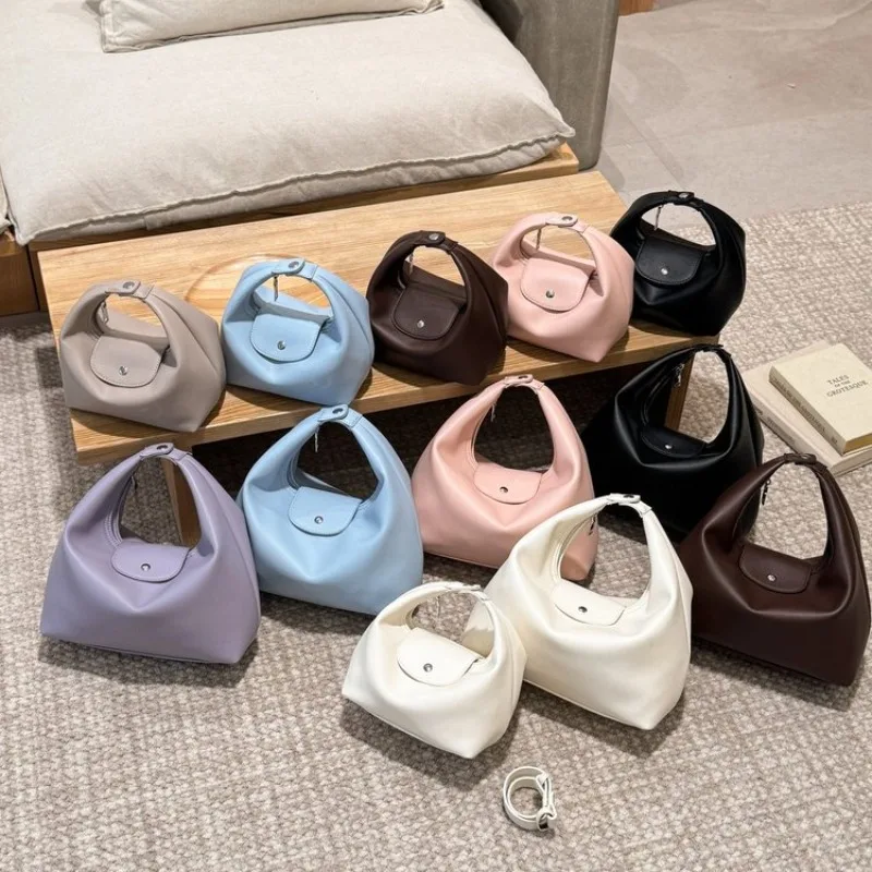 Elegant Retro Shoulder Bag Leather Large Capacity Also An Excellent Stylish And Functional Diaper Bag Choice
Elegant Retro Shoulder Bag Leather Large Capacity Also An Excellent Stylish And Functional Diaper Bag Choice