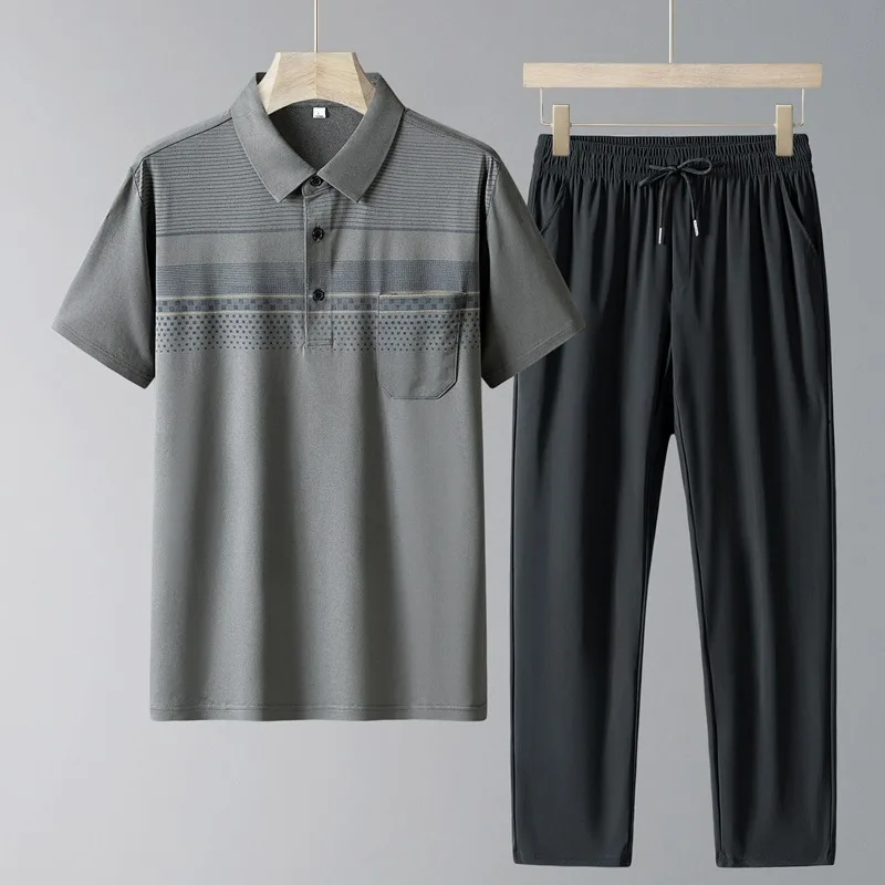 Men's Ice Silk Polo Shirt Set Striped Printed Short Sleeve Lapel Tee Quick Dry Elastic Pants Casual Sports 2Pcs Outfit
Men's Ice Silk Polo Shirt Set Striped Printed Short Sleeve Lapel Tee Quick Dry Elastic Pants Casual Sports 2Pcs Outfit