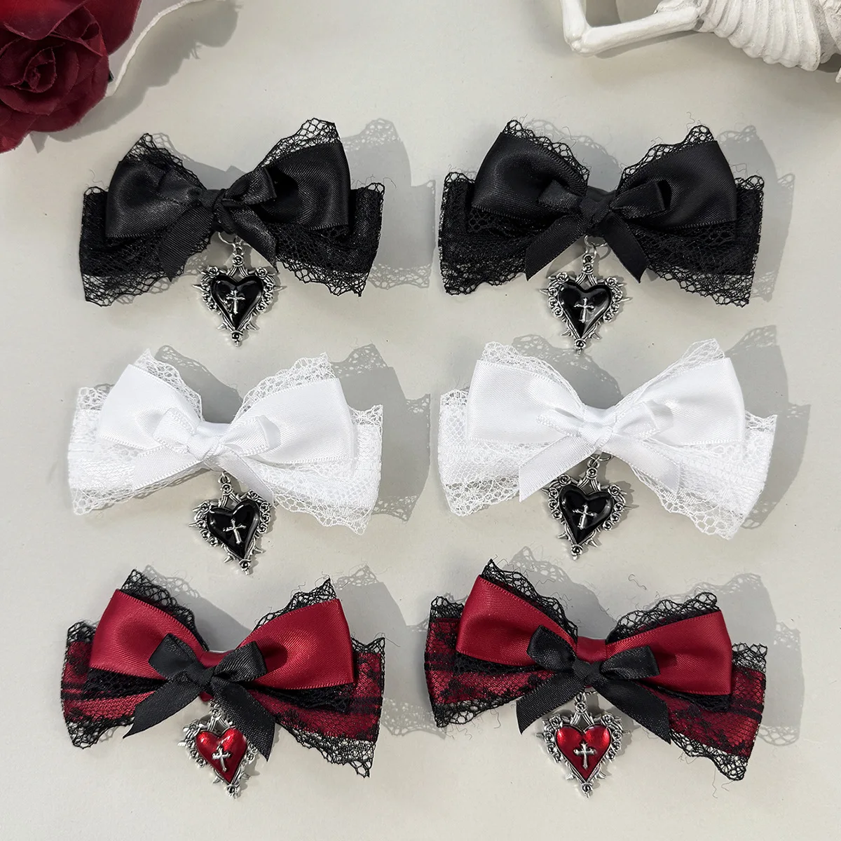 Versatile Lace Bow Hair Clips Heart Decor Edgy Sweet Trendy Nonslip Durable Comfortable for Daily Outfit Accessory Set
Versatile Lace Bow Hair Clips Heart Decor Edgy Sweet Trendy Nonslip Durable Comfortable for Daily Outfit Accessory Set