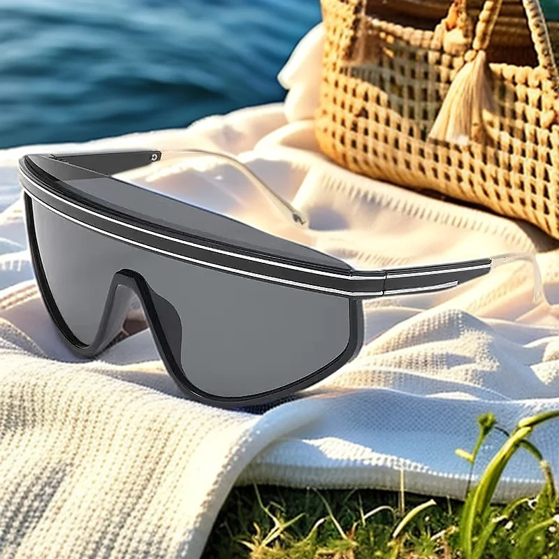 European and American D New Fashionable Ins Feng Shui Print Integrated Large Frame Sunglasses Sunglasses Sunglasses
European and American D New Fashionable Ins Feng Shui Print Integrated Large Frame Sunglasses Sunglasses Sunglasses