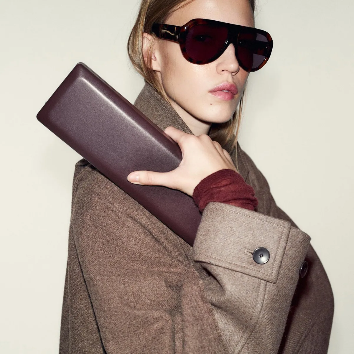 Модная длинная коробка, женская сумка на плечо, роскошные дизайнерские сумки для женщин, сумки и кошельки, свадебные вечерние сумки, клатч, сумка на ремне, новинка
Модная длинная коробка, женская сумка на плечо, роскошные дизайнерские сумки для женщин, сумки и кошельки, свадебные вечерние сумки, клатч, сумка на ремне, новинка