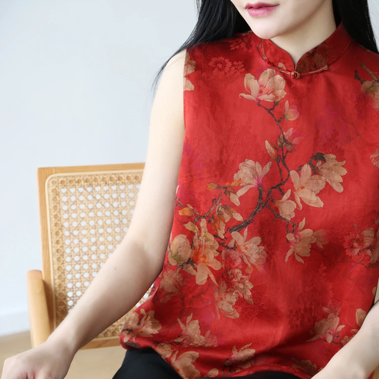 Шелковая блузка-топ в новом китайском стиле с воротником-стойкой и пуговицами, А-силуэт, из шелкового атласа, модель SY003
Шелковая блузка-топ в новом китайском стиле с воротником-стойкой и пуговицами, А-силуэт, из шелкового атласа, модель SY003