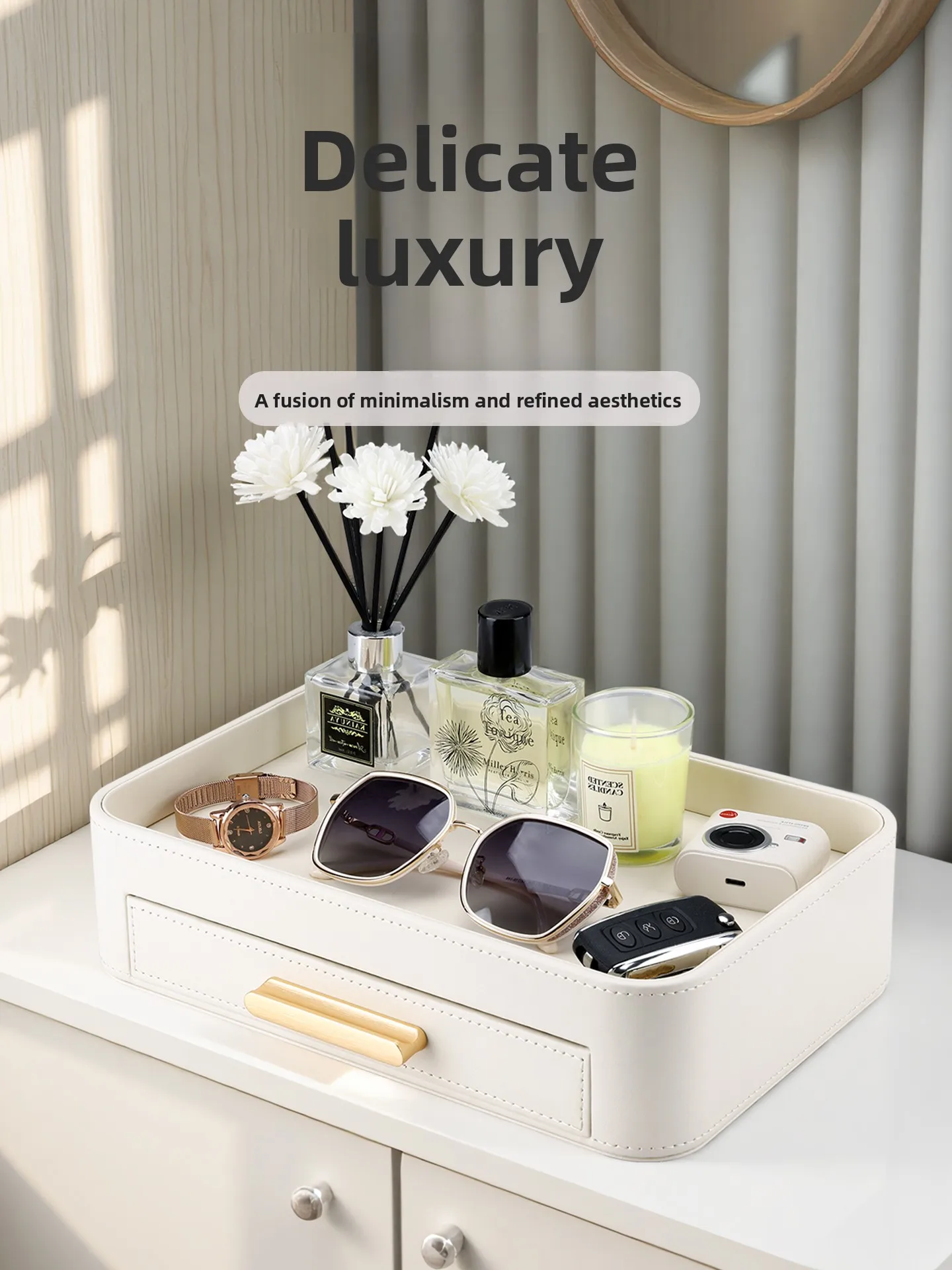 Настольный органайзер с бархатным покрытием внутри и кожаной отделкой снаружи, в скандинавском стиле, для украшений, ключей, для гостиной, отеля, т.д.
Настольный органайзер с бархатным покрытием внутри и кожаной отделкой снаружи, в скандинавском стиле, для украшений, ключей, для гостиной, отеля, т.д.