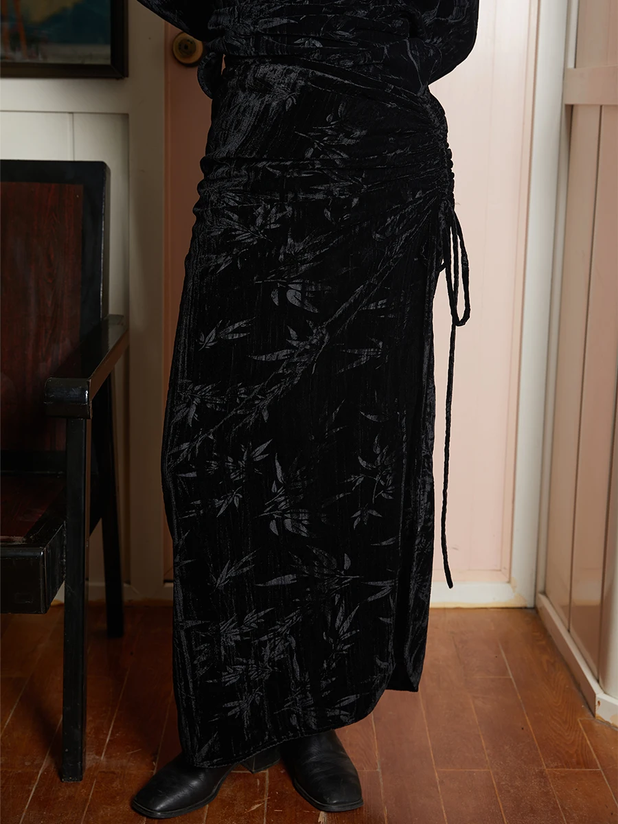 New Autumn Velvet Bamboo Leaf Embossed Pleated Half Skirt Slimming Bodycon Skirt Chinese Style Long H-Shape Polyester Fiber
New Autumn Velvet Bamboo Leaf Embossed Pleated Half Skirt Slimming Bodycon Skirt Chinese Style Long H-Shape Polyester Fiber