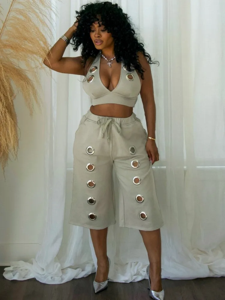 2 Pieces Set Sexy Fashion Women Female Tops Sleeveless Corn Tops And Shorts Suit Matching Sets Outfit 2026 Summer Autumn
2 Pieces Set Sexy Fashion Women Female Tops Sleeveless Corn Tops And Shorts Suit Matching Sets Outfit 2026 Summer Autumn