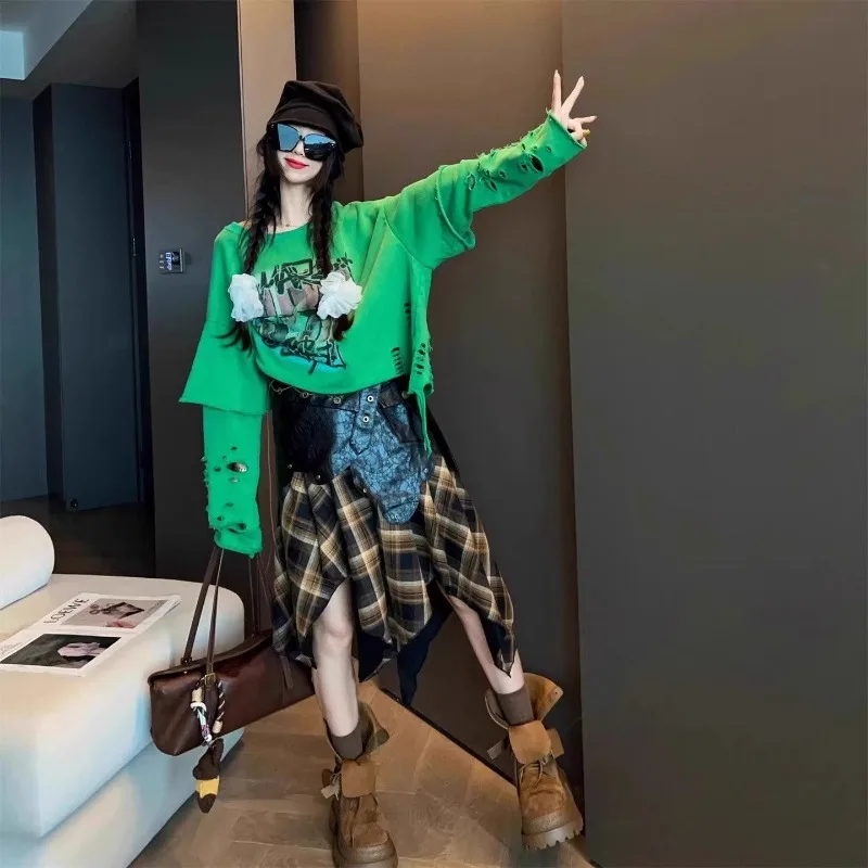 Large-sized American-style Laid-back Ripped Long-sleeved T-shirt Autumn Winter Loose Slimming Skin-concealing Top Chubby Girls
Large-sized American-style Laid-back Ripped Long-sleeved T-shirt Autumn Winter Loose Slimming Skin-concealing Top Chubby Girls
